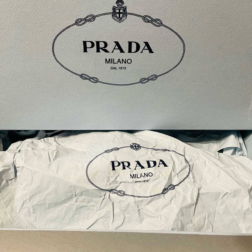 Original Prada Sandals size 35 Brandy color super comfy - Picture 3 of 8